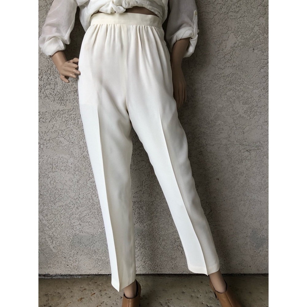 SOLD VINTAGE | Super high waisted pants. - Picture 2 of 5